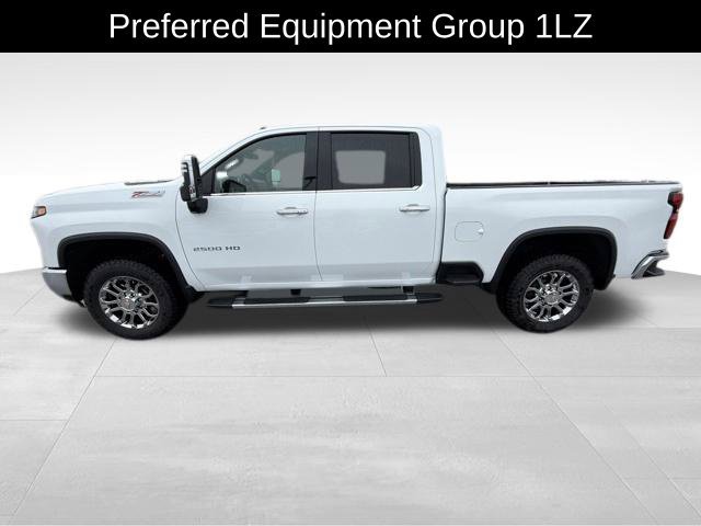 Used 2026 Chevrolet Silverado 2500 LTZ AWD/4WD image 4