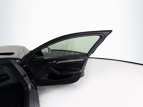 Used 2025 Volkswagen Jetta Sport FWD image 30