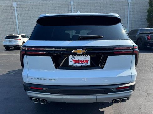New 2026 Chevrolet Traverse LT w/ Enhanced Driving Package AWD/4WD image 30