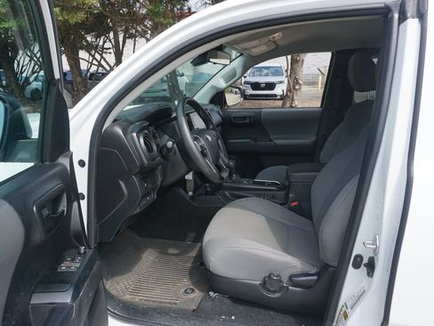 Used 2023 Toyota Tacoma SR RWD image 5