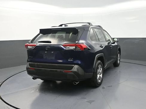 Used 2025 Toyota RAV4 XLE AWD/4WD image 8