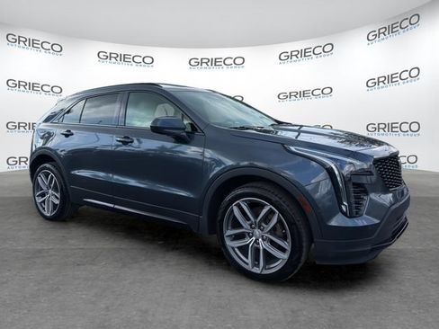 Used 2019 Cadillac XT4 Sport w/ Cold Weather Package FWD image 1