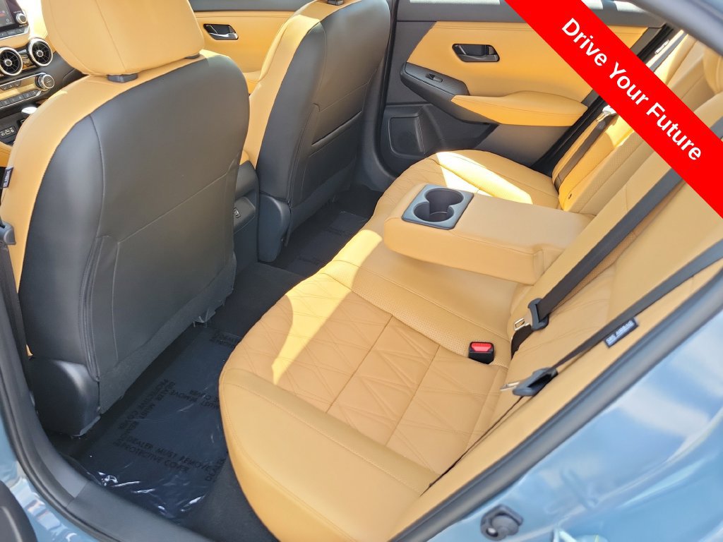 Used 2025 Nissan Sentra SV w/ SV Premium Package FWD image 26