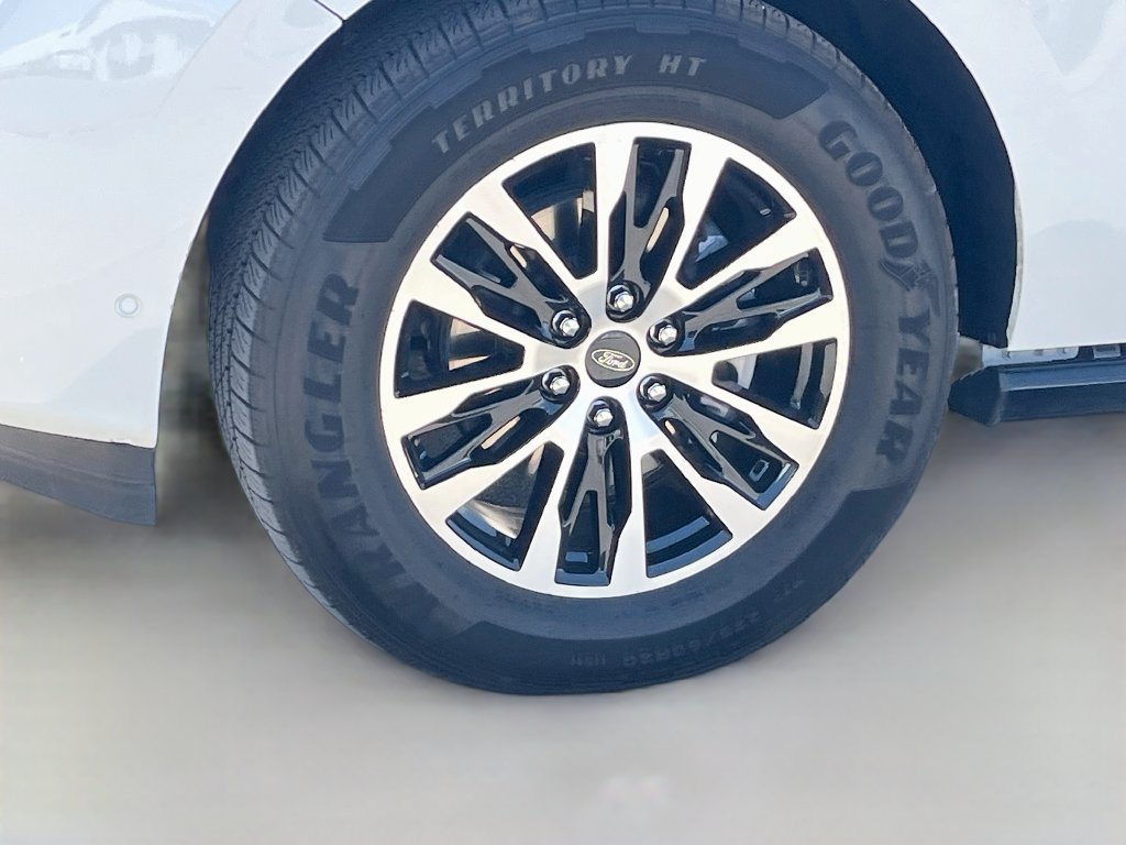 Used 2025 Ford Expedition Max Platinum AWD/4WD image 34