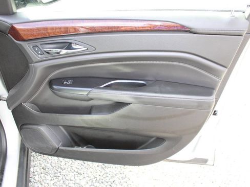 Used 2016 Cadillac SRX Luxury w/ Driver Awareness Package image 23