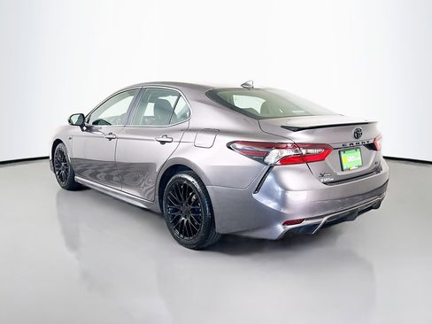 Used 2024 Toyota Camry SE image 7