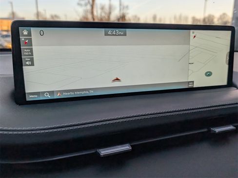 Used 2025 Genesis GV70 3.5T Sport w/ Sport Advanced Package image 30