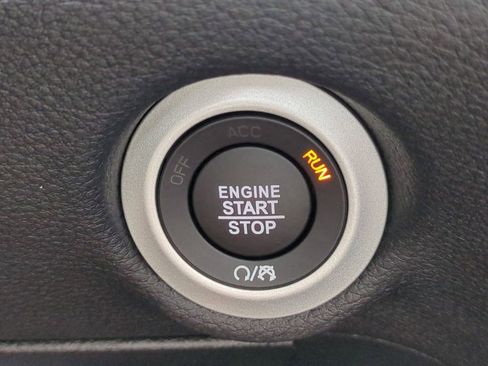 New 2026 Chrysler Pacifica Select FWD image 31