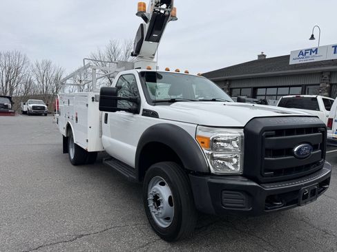 Used 2013 Ford F450 XL w/ Heavy Service Suspension Pkg image 3