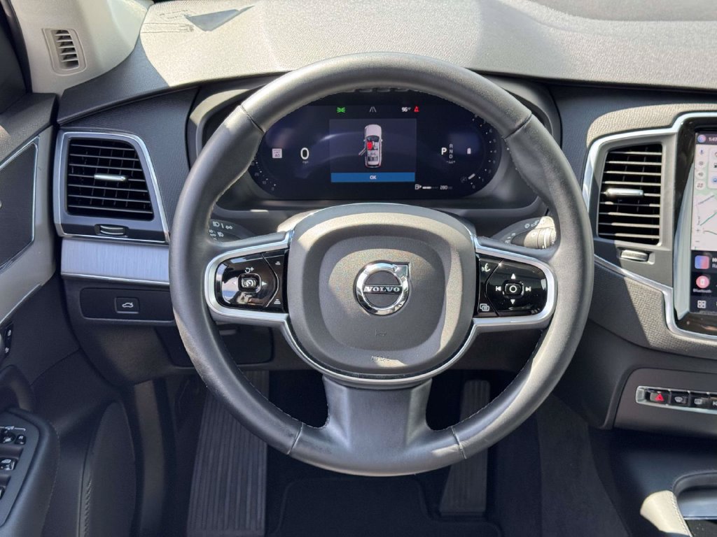 Certified 2025 Volvo XC90 B5 Core AWD/4WD image 12