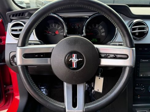 Used 2006 Ford Mustang GT RWD image 28
