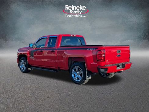 Used 2018 Chevrolet Silverado 1500 Custom image 8