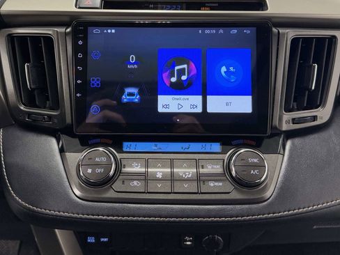 Used 2014 Toyota RAV4 XLE image 19