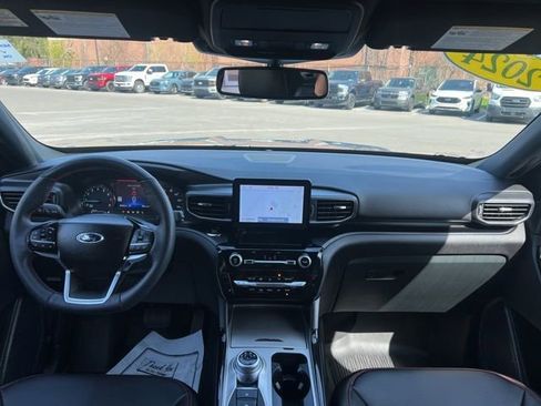 Certified 2024 Ford Explorer ST-Line w/ Class IV Trailer Tow Package AWD/4WD image 21