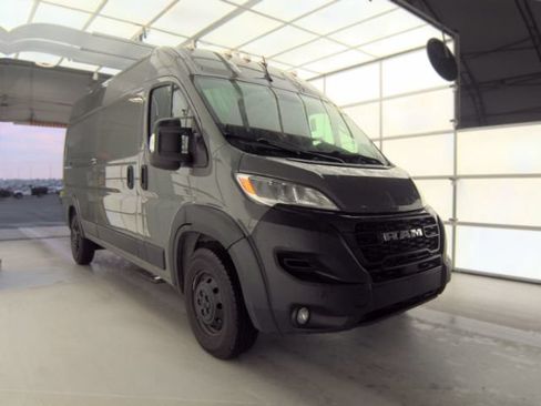 Used 2023 RAM ProMaster 2500 FWD image 1