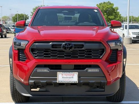 Used 2025 Toyota Tacoma TRD Off-Road image 8