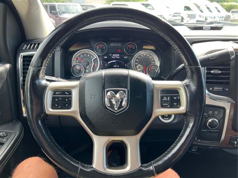 Used 2016 RAM 3500 Laramie w/ Cold Weather Group AWD/4WD image 19