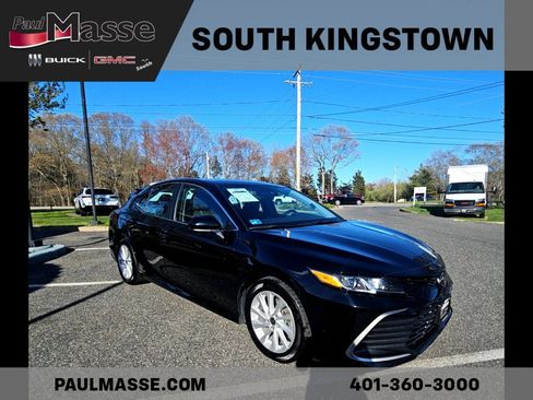 Used 2021 Toyota Camry LE FWD image 9