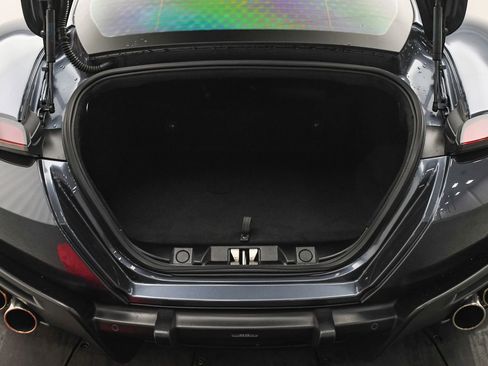 Certified 2022 Ferrari Roma image 8