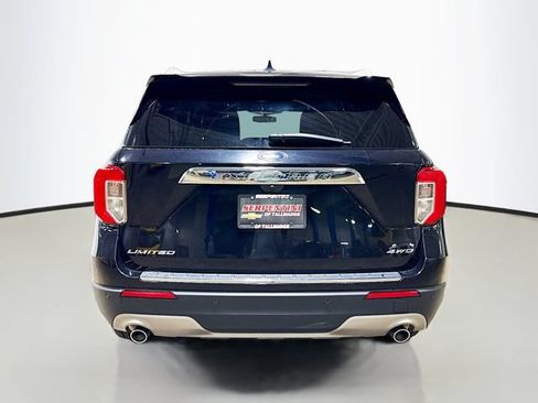 Used 2022 Ford Explorer Limited w/ Equipment Group 301A AWD/4WD image 7