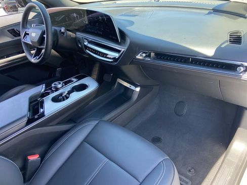 Used 2024 Cadillac Lyriq Tech RWD image 25