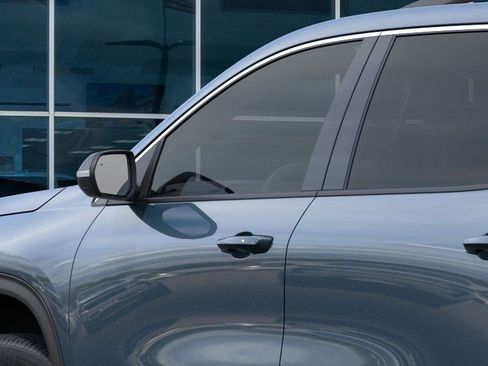 New 2026 Chevrolet Traverse LT image 12