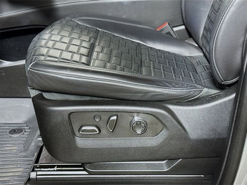 Used 2023 Cadillac Escalade Premium Luxury Platinum w/ LPO, Radiant Package image 18