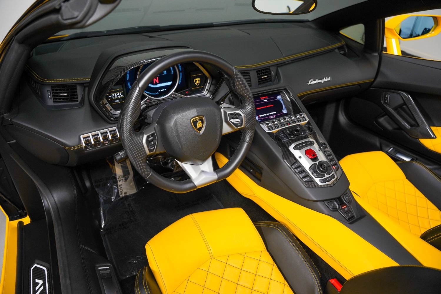 Used 2015 Lamborghini Aventador LP 700-4 AWD/4WD image 12