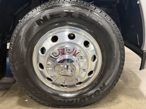 Used 2023 RAM 3500 Laramie image 28