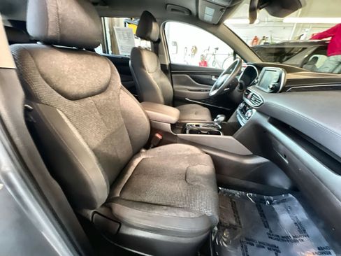 Used 2020 Hyundai Santa Fe SEL w/ Convenience Package image 25