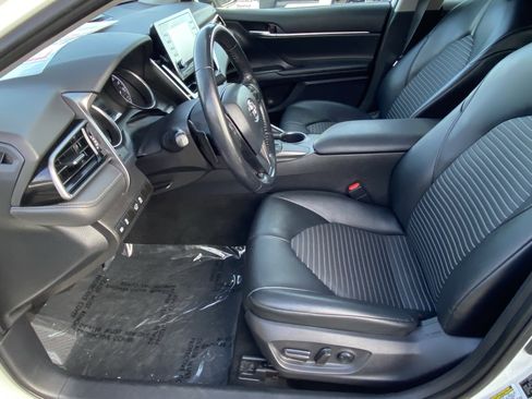 Certified 2021 Toyota Camry SE w/ Convenience Package FWD image 27