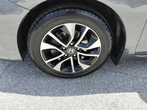 Used 2014 Honda Civic EX image 9