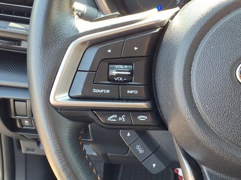 Used 2020 Subaru Crosstrek 2.0i Premium w/ Moonroof Package 2 image 12