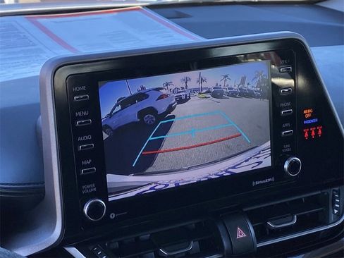 Certified 2020 Toyota C-HR LE image 28