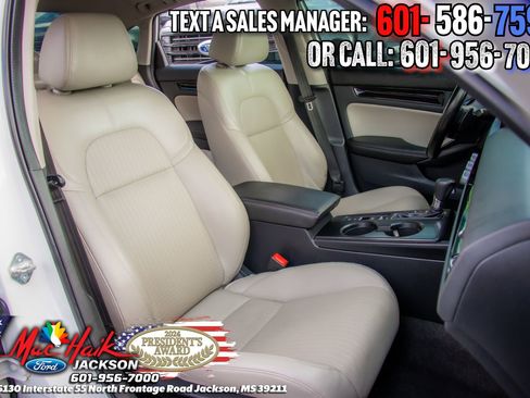 Used 2023 Honda Civic Touring image 9