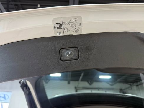 Used 2016 Ford Edge Titanium w/ Equipment Group 301A image 29