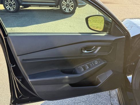 Used 2024 Honda Accord EX image 13