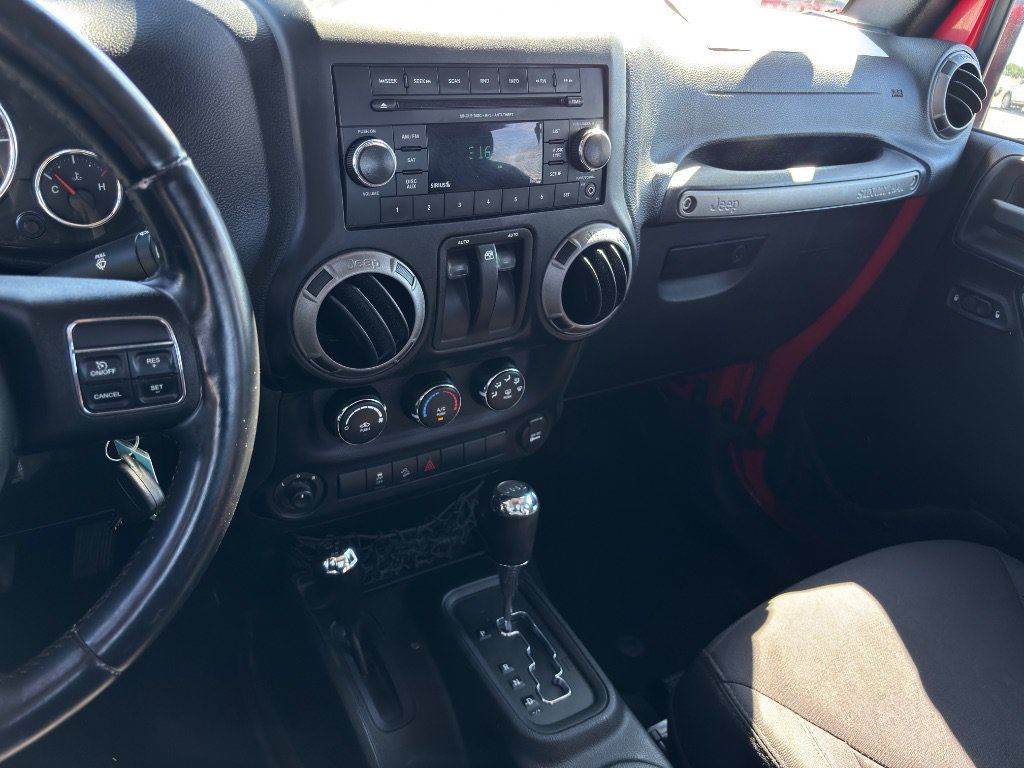 Used 2015 Jeep Wrangler Sport w/ Quick Order Package 24S AWD/4WD image 14