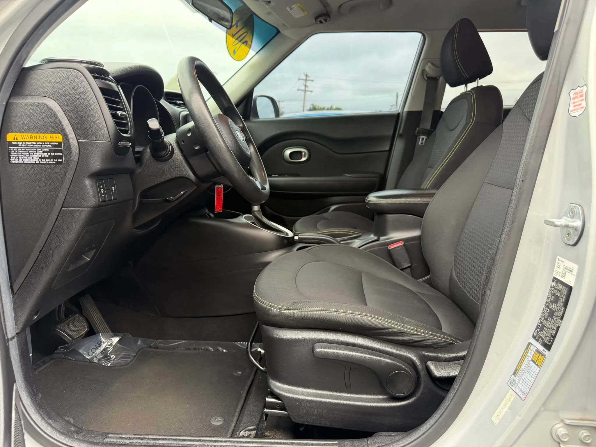 Used 2014 Kia Soul + FWD image 12