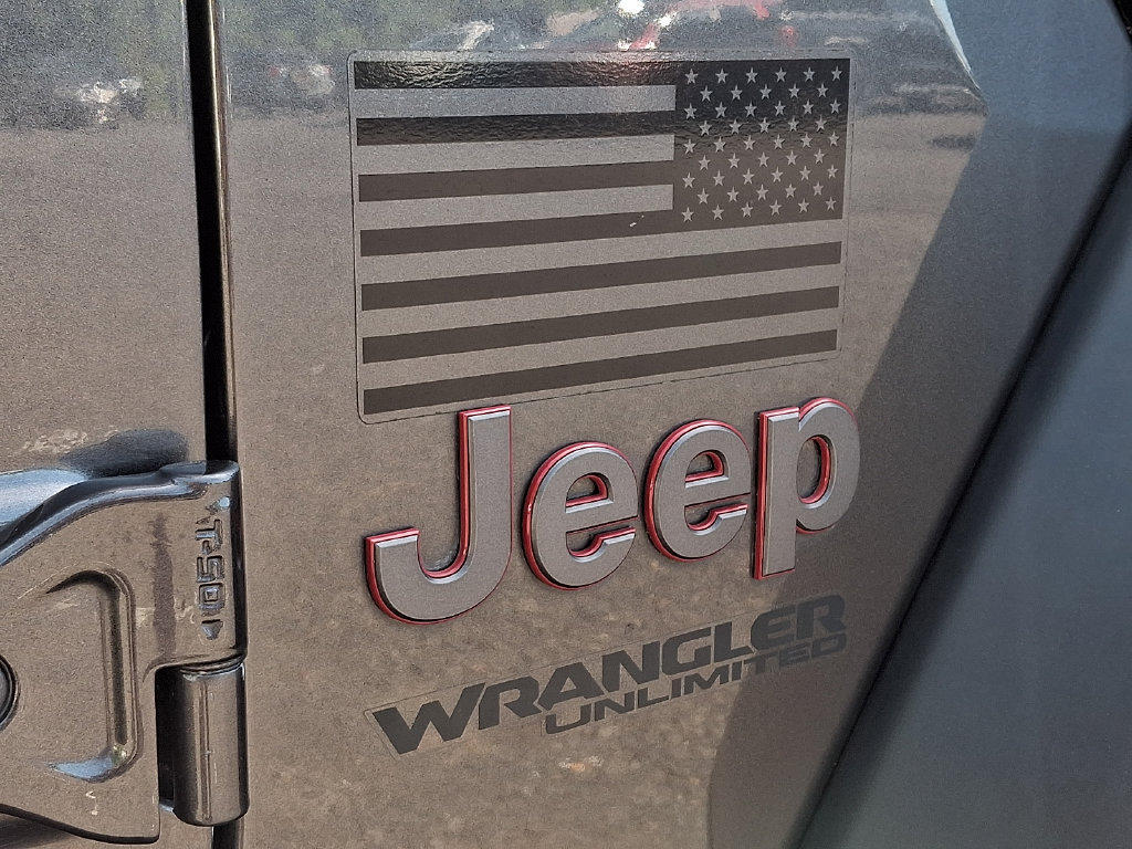 Used 2021 Jeep Wrangler Unlimited Rubicon w/ Dual Top Group AWD/4WD image 10