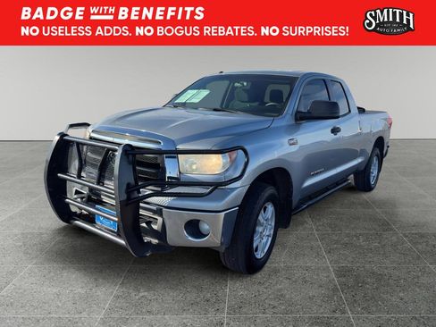 Used 2013 Toyota Tundra 4x4 Double Cab w/ Tow Pkg image 9