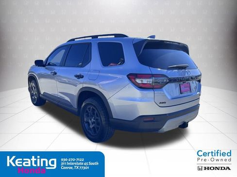 Certified 2025 Honda Pilot TrailSport image 9