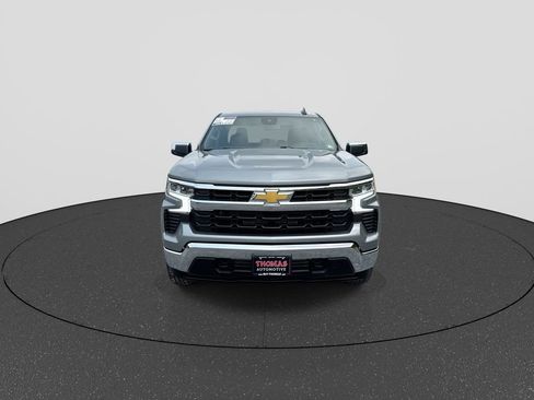 Used 2024 Chevrolet Silverado 1500 LT AWD/4WD image 3