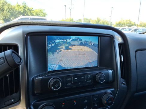 Used 2019 Chevrolet Silverado 1500 LT AWD/4WD image 30