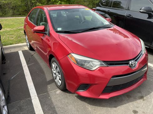 Used 2015 Toyota Corolla LE image 5