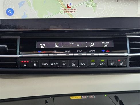 Used 2025 Toyota Sienna Platinum image 16