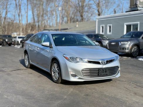 Used 2013 Toyota Avalon XLE image 5