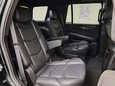 Used 2019 Cadillac Escalade Platinum image 41