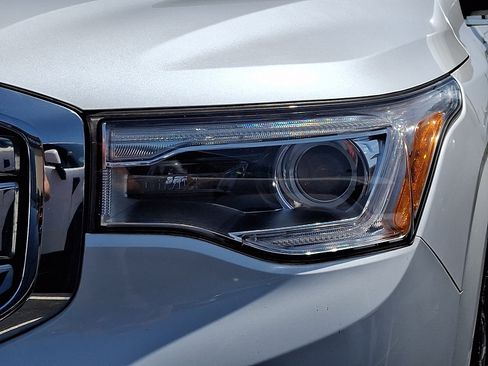Used 2017 GMC Acadia Denali AWD/4WD image 4