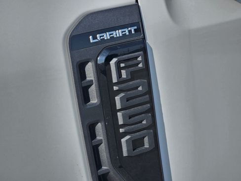New 2026 Ford F250 Lariat w/ Black Appearance Package AWD/4WD image 8